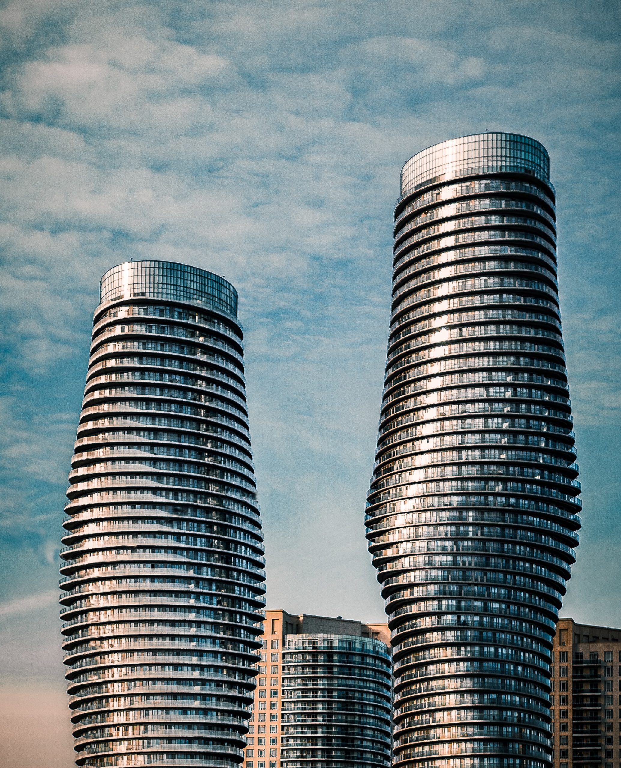 building towers in Mississauga