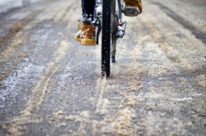 winter cycling - biking in winter canada